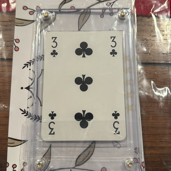 SALE ✨ Collectible Gucci Playing Card 3 of clovers - Picture 2 of 2